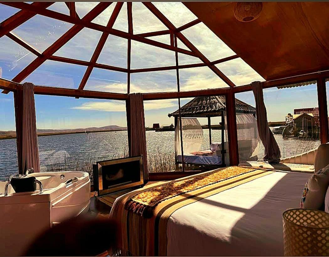Uros Kay Pacha Lodge Puno Extérieur photo