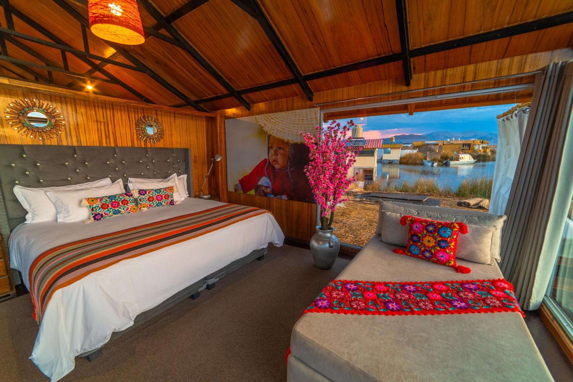 Uros Kay Pacha Lodge Puno Extérieur photo